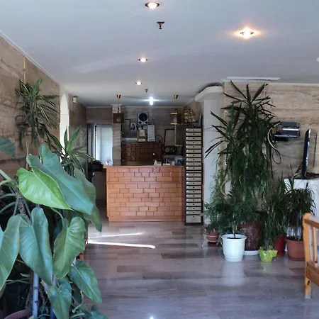 Thomas Hotel 2*